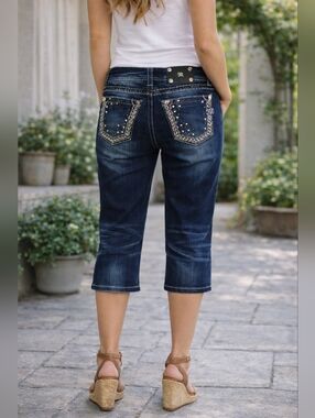Miss Me Embellished Bling Easy Crop Jeans Size 27